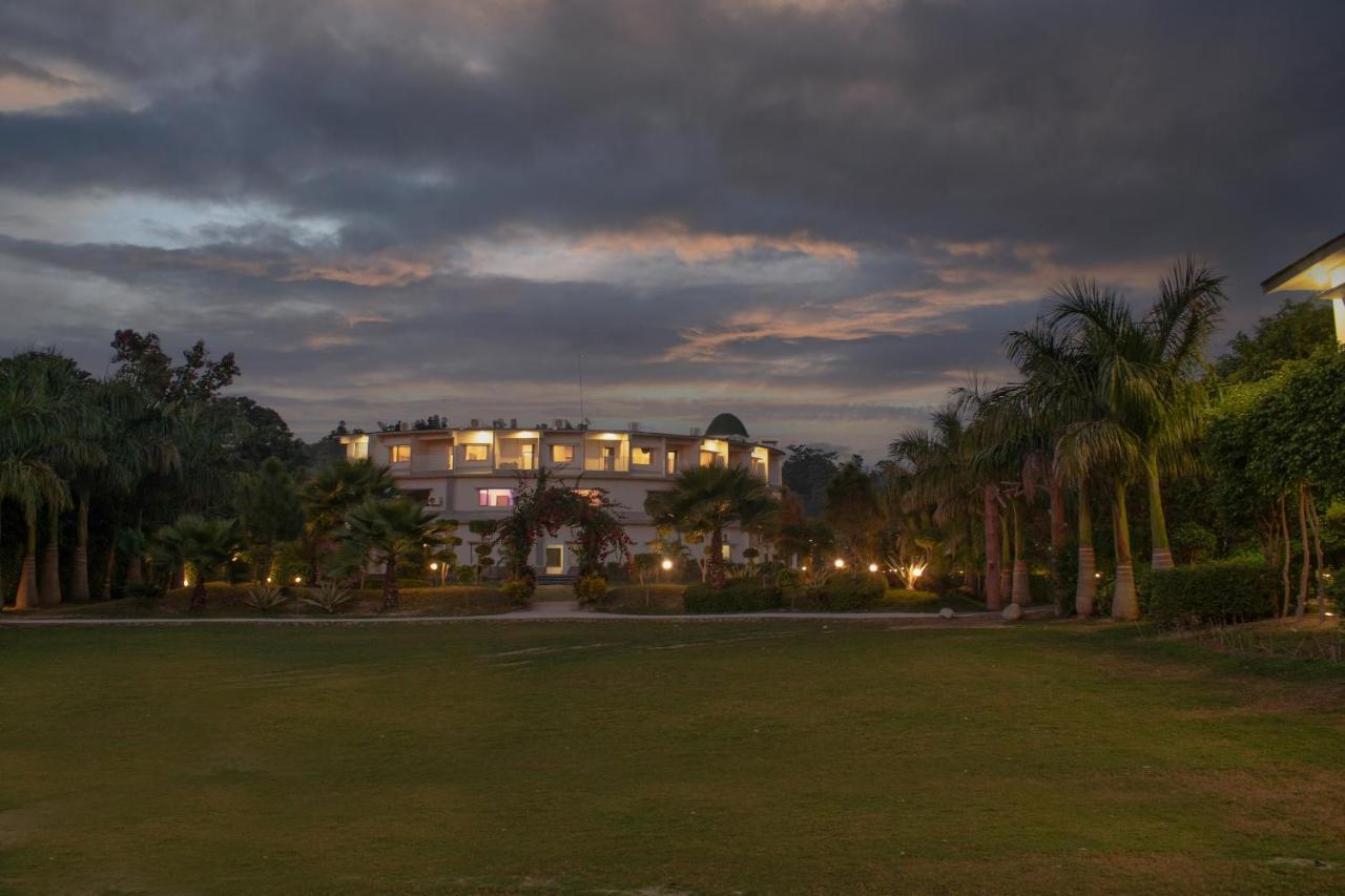 The Tattwaa Corbett Spa And Resort Rāmnagar Exteriör bild