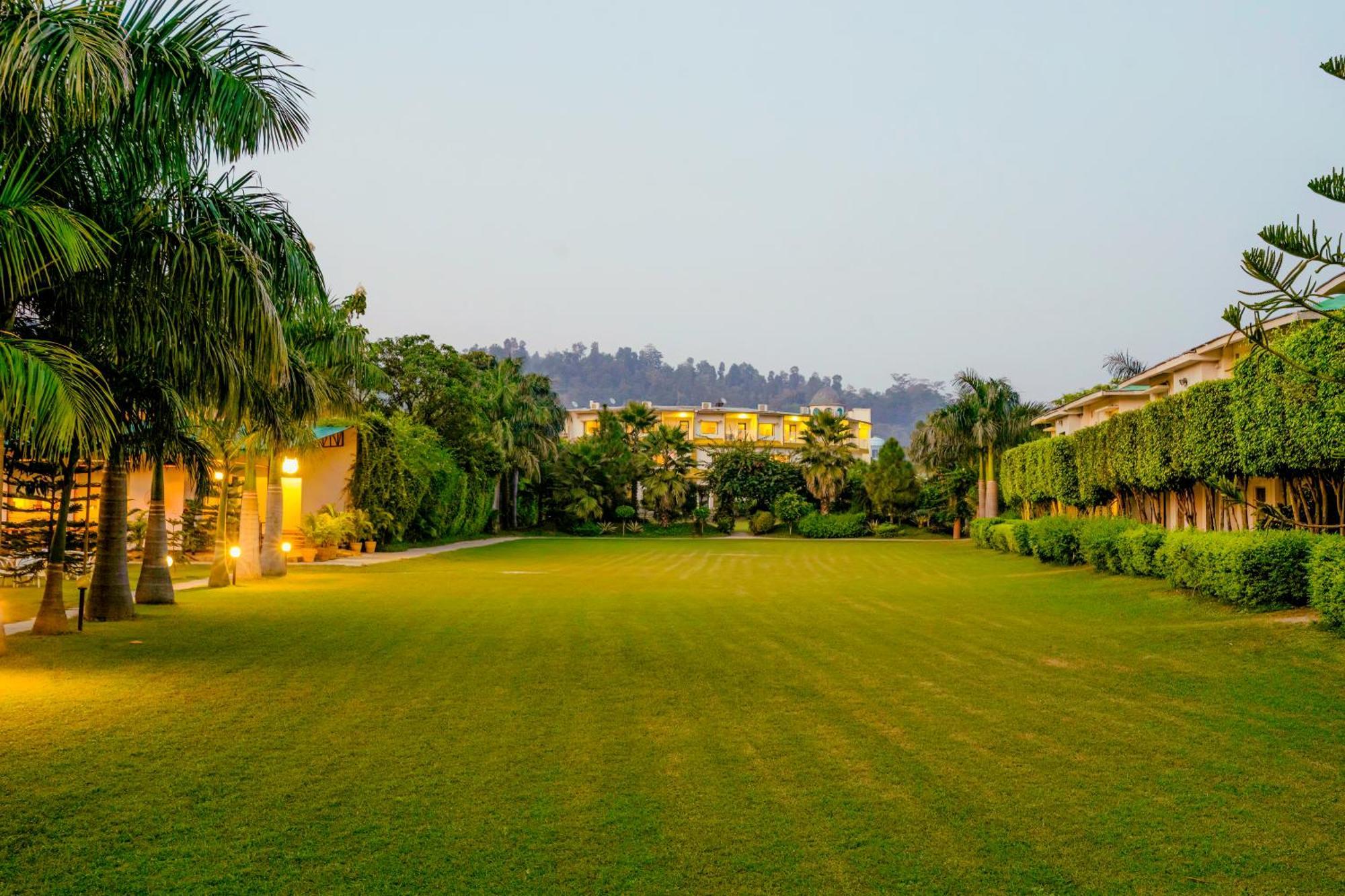 The Tattwaa Corbett Spa And Resort Rāmnagar Exteriör bild