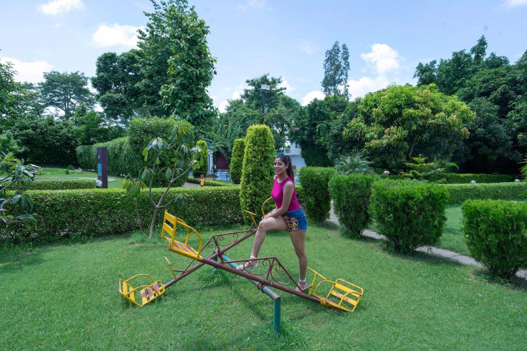 The Tattwaa Corbett Spa And Resort Rāmnagar Exteriör bild