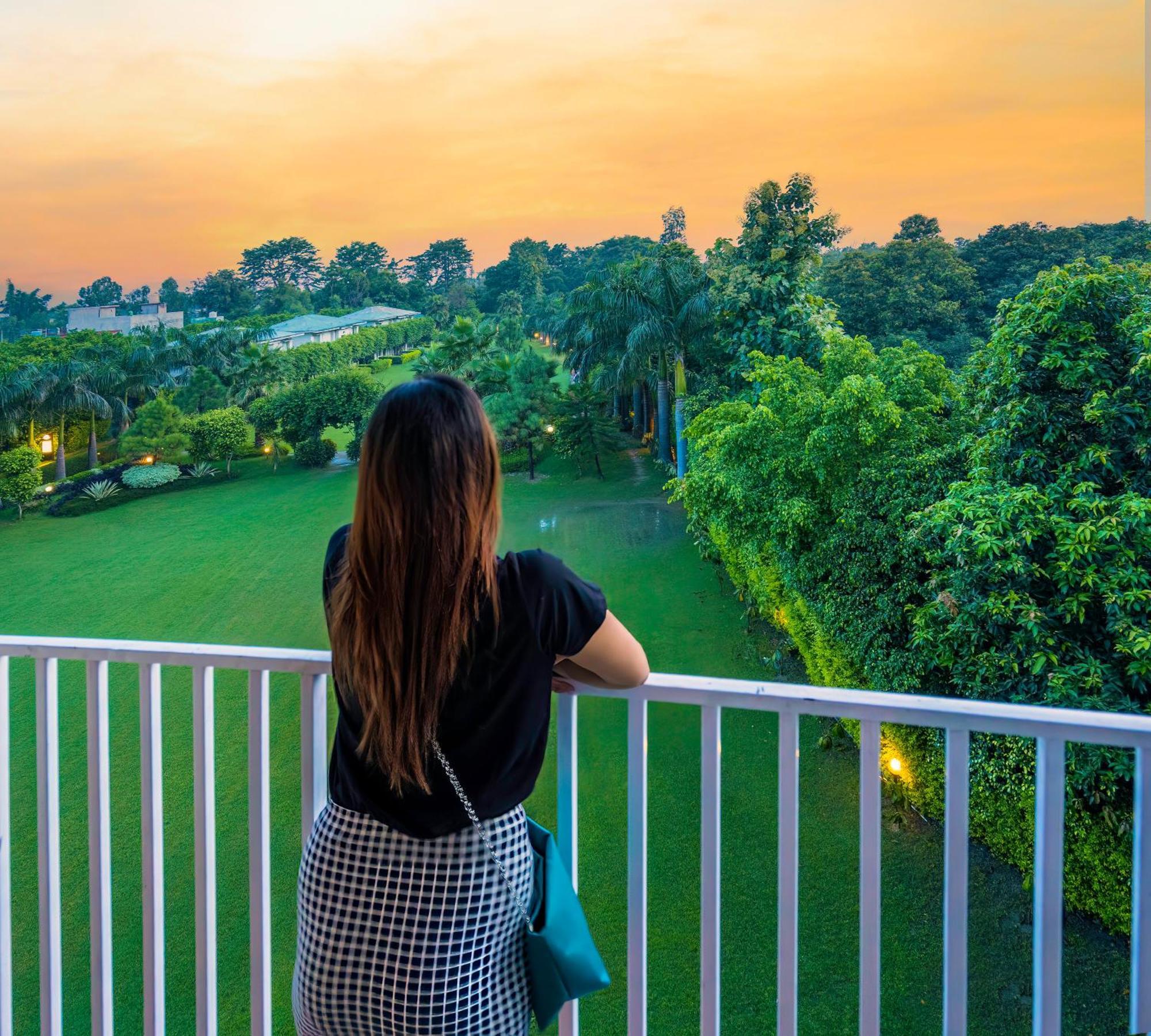 The Tattwaa Corbett Spa And Resort Rāmnagar Exteriör bild